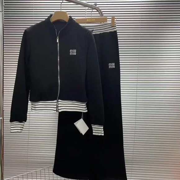 Miu Miu Black and White Striped Casual Suit, Size S. - Picture 6 of 7